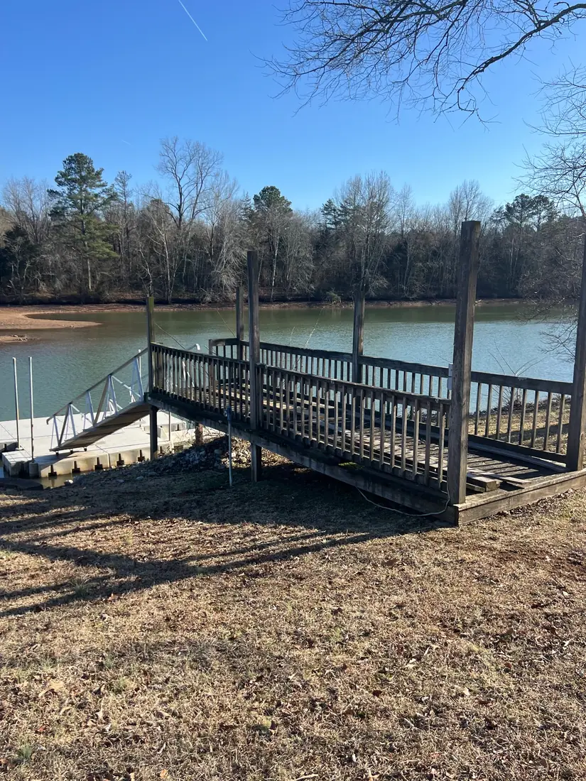 Original lakefront dock before rebuild